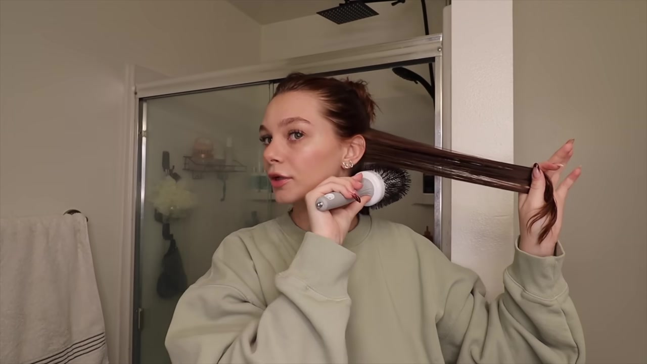Kayli Boyle demonstrating dry with the brush underneath
