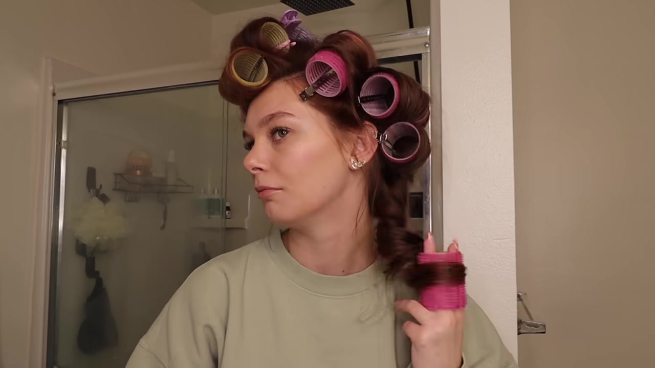 Kayli Boyle demonstrating unroll gently, then loosen the shape