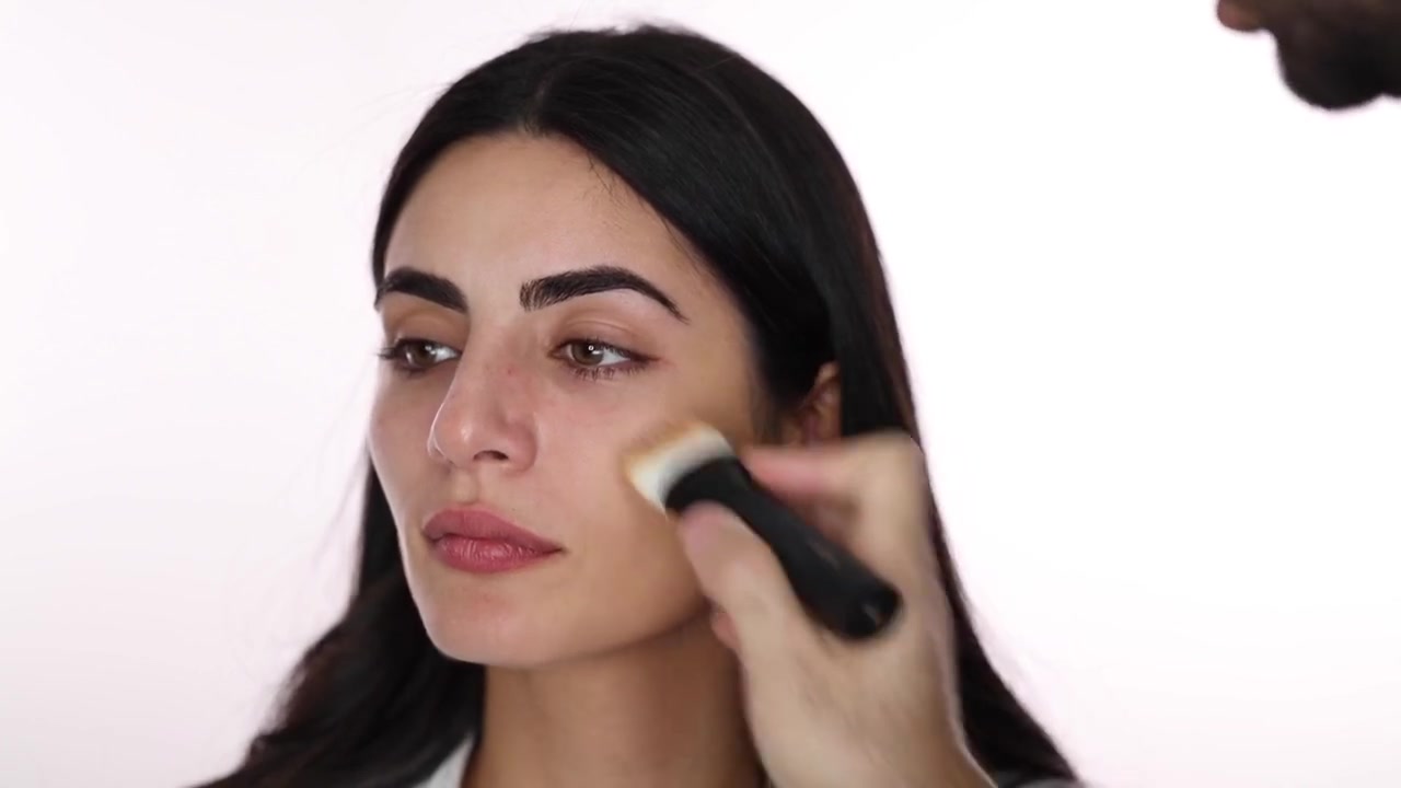 Hindash demonstrating build foundation in thin layers